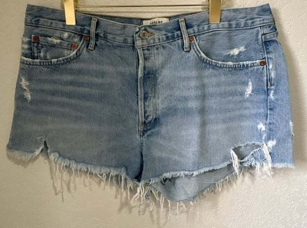 AGOLDE Parker Vintage Cut Off Short Size 33 Distressed Denim Jean